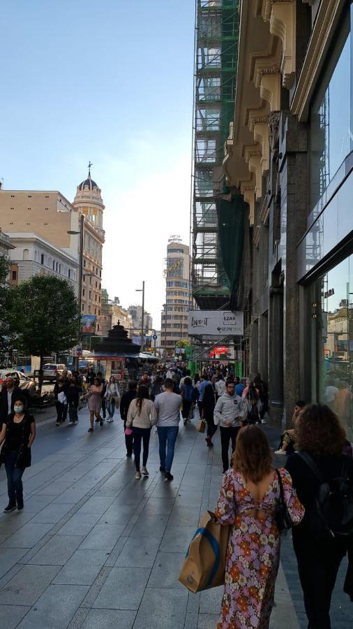 Deluxe Apartment Near Gran Via Madrid Exterior photo